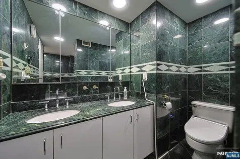 200 Old Palisade Road Fort Lee NJ 07024