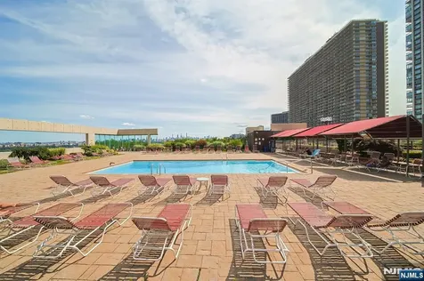 200 Old Palisade Road Fort Lee NJ 07024