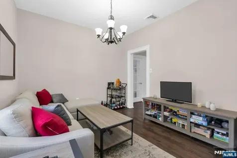145 Harrison Street Nutley NJ 07110