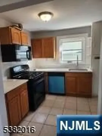 10 Westcott Street Bloomfield NJ 07003