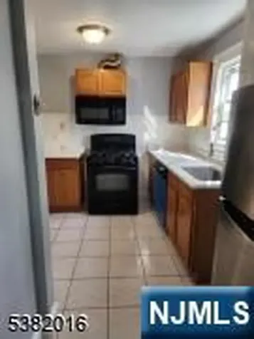 10 Westcott Street Bloomfield NJ 07003