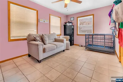 20 Bergen Avenue North Arlington NJ 07031