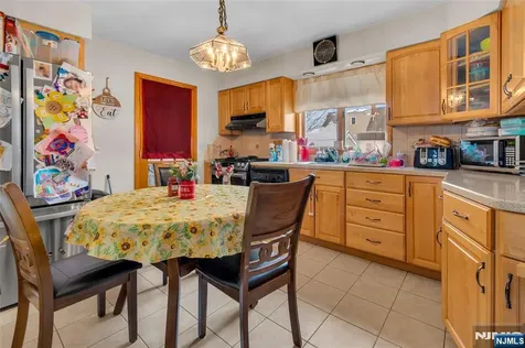 20 Bergen Avenue North Arlington NJ 07031