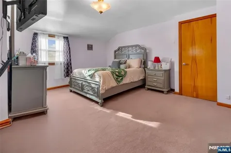 20 Bergen Avenue North Arlington NJ 07031