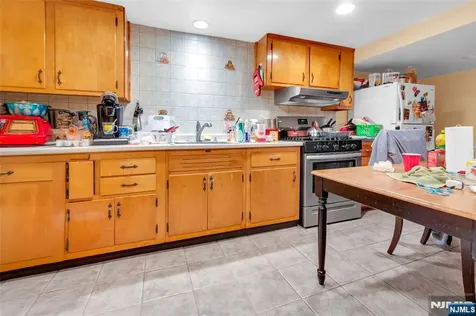 20 Bergen Avenue North Arlington NJ 07031