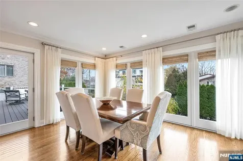 534 Brandon Place Cliffside Park NJ 07010
