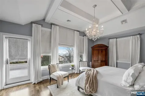 534 Brandon Place Cliffside Park NJ 07010