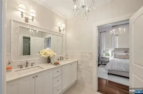 534 Brandon Place Cliffside Park NJ 07010