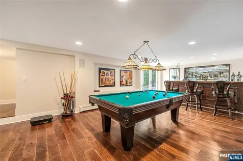 534 Brandon Place Cliffside Park NJ 07010
