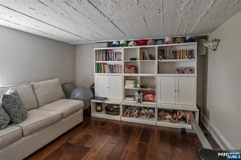 534 Brandon Place Cliffside Park NJ 07010