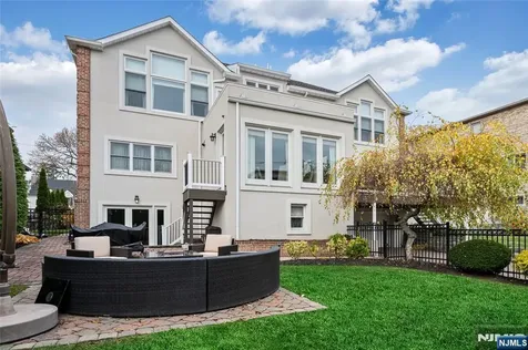534 Brandon Place Cliffside Park NJ 07010