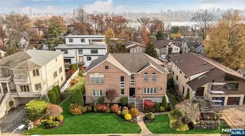 534 Brandon Place Cliffside Park NJ 07010