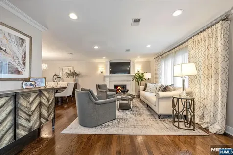 534 Brandon Place Cliffside Park NJ 07010