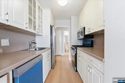 6600 Boulevard East West New York NJ 07093