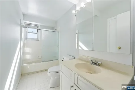 6600 Boulevard East West New York NJ 07093