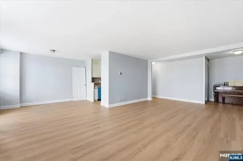6600 Boulevard East West New York NJ 07093