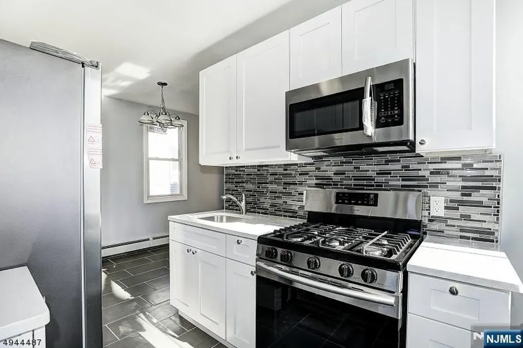 287 Sanford Street East Orange NJ 07018