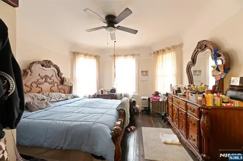 208 19th Street East Orange NJ 07017