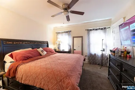 208 19th Street East Orange NJ 07017