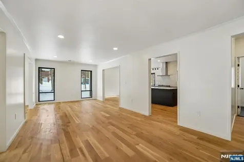 156 Park Road Par-troy Hills Twp. NJ 07054