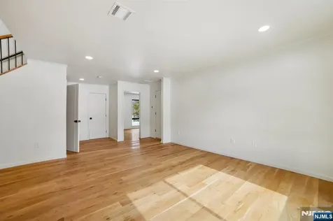 156 Park Road Par-troy Hills Twp. NJ 07054