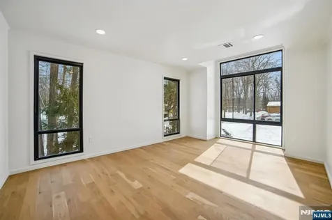 156 Park Road Par-troy Hills Twp. NJ 07054