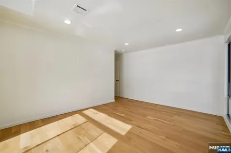 156 Park Road Par-troy Hills Twp. NJ 07054
