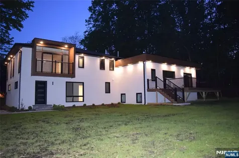 156 Park Road Par-troy Hills Twp. NJ 07054