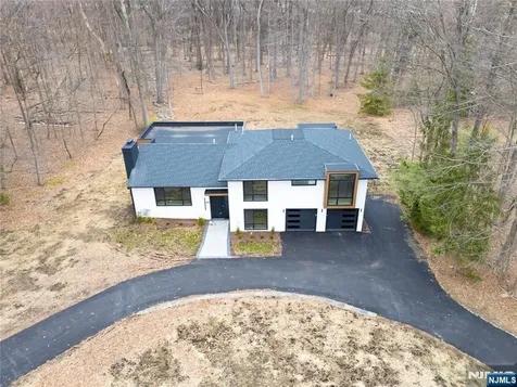 156 Park Road Par-troy Hills Twp. NJ 07054