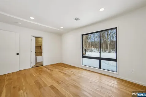 156 Park Road Par-troy Hills Twp. NJ 07054