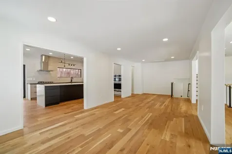 156 Park Road Par-troy Hills Twp. NJ 07054