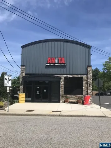 678 Westwood Avenue River Vale NJ 07675