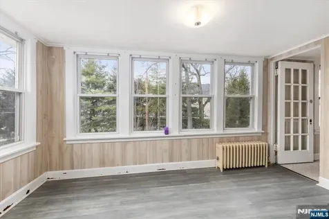 7 Delafield Avenue Rutherford NJ 07070