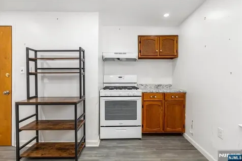 7 Delafield Avenue Rutherford NJ 07070