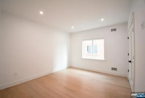 28 Prospect Street Palisades Park NJ 07650