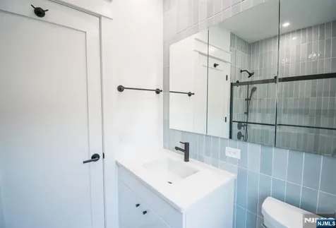 28 Prospect Street Palisades Park NJ 07650