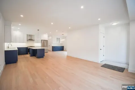 28 Prospect Street Palisades Park NJ 07650