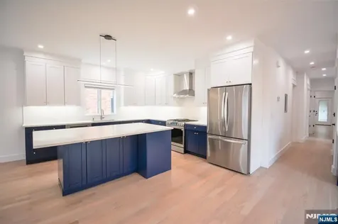 28 Prospect Street Palisades Park NJ 07650