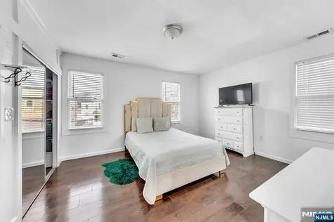 106 Paine Avenue Irvington NJ 07111