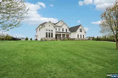 281 Crescent Avenue Mahwah NJ 07430
