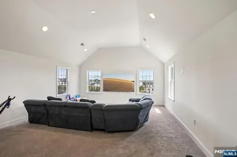 281 Crescent Avenue Mahwah NJ 07430