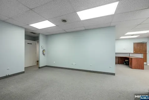 573 Valley Road Wayne NJ 07470