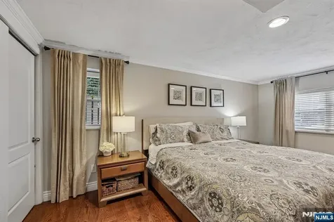 88 Stelling Avenue Maywood NJ 07607