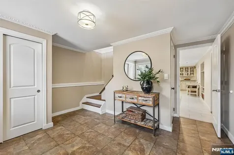 88 Stelling Avenue Maywood NJ 07607