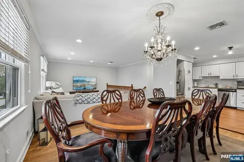88 Stelling Avenue Maywood NJ 07607