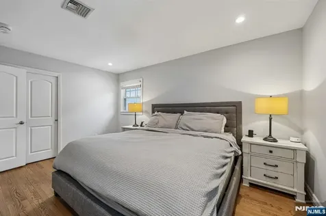 88 Stelling Avenue Maywood NJ 07607
