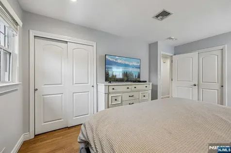 88 Stelling Avenue Maywood NJ 07607