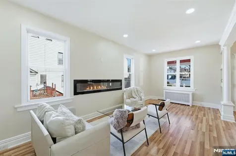 33 Midland Avenue East Orange NJ 07017
