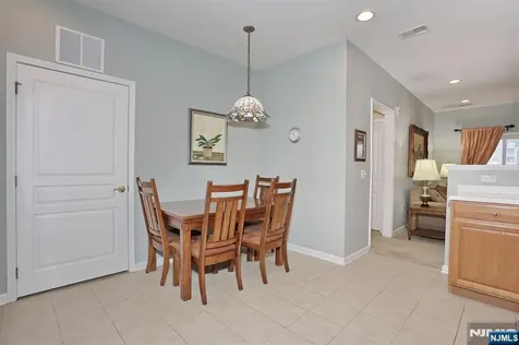 8212 Warrens Way Wanaque NJ 07465