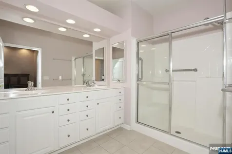 8212 Warrens Way Wanaque NJ 07465